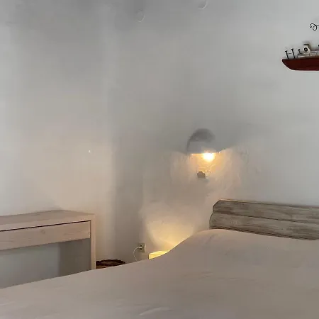 Zeus - Parikia - Paros - Grece *